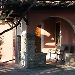 Castello Di Vezio 4* Варенна