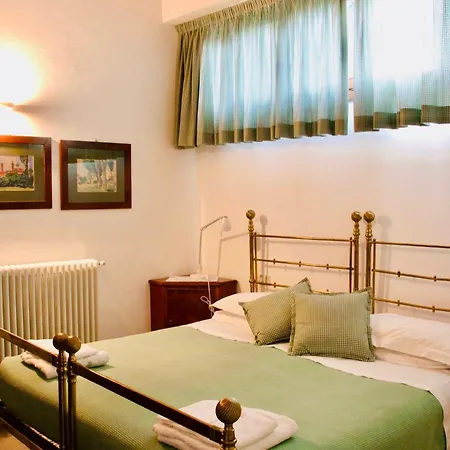 Castello Di Vezio Aparthotel