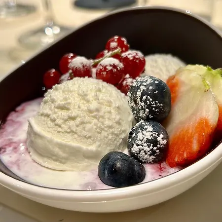 Castello Di Vezio Lägenhetshotell Varenna