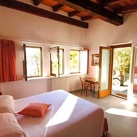 Castello Di Vezio Apartahotel