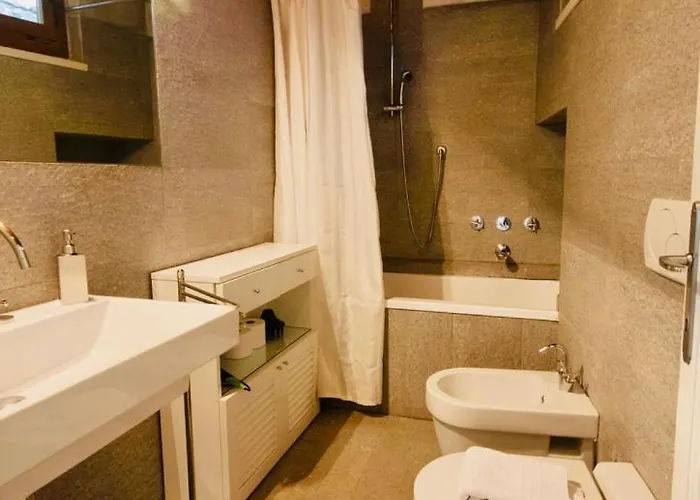 Aparthotel Castello Di Vezio 4*