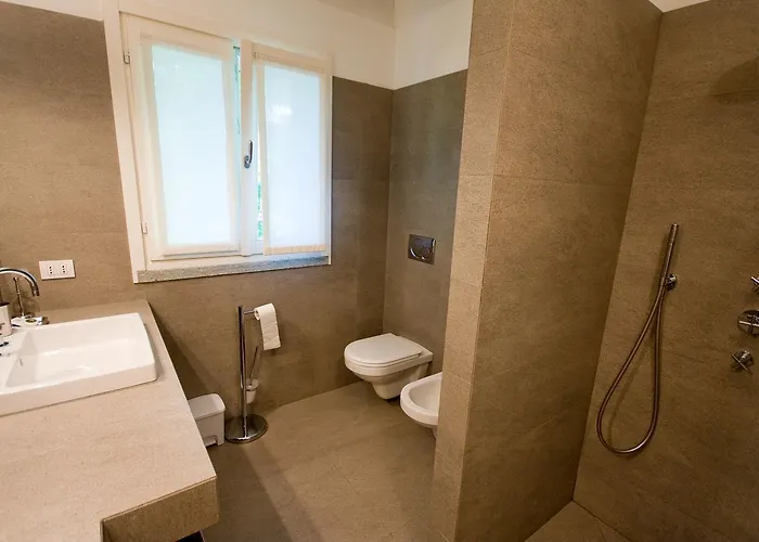 Aparthotel Castello Di Vezio 4*