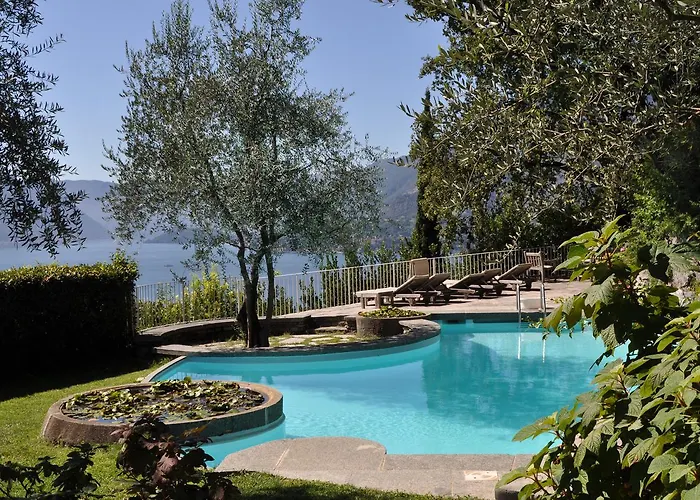 Aparthotel Castello Di Vezio 4*