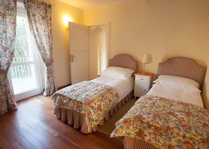 Castello Di Vezio 4* Варенна