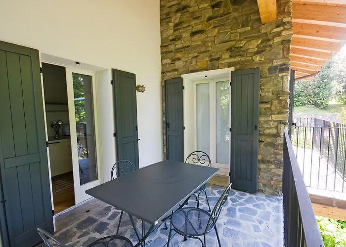 Castello Di Vezio 4* Варенна