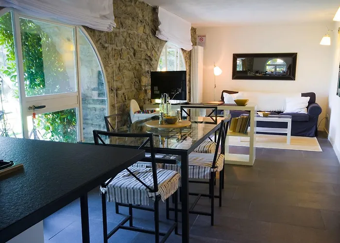 Castello Di Vezio 4* Варенна